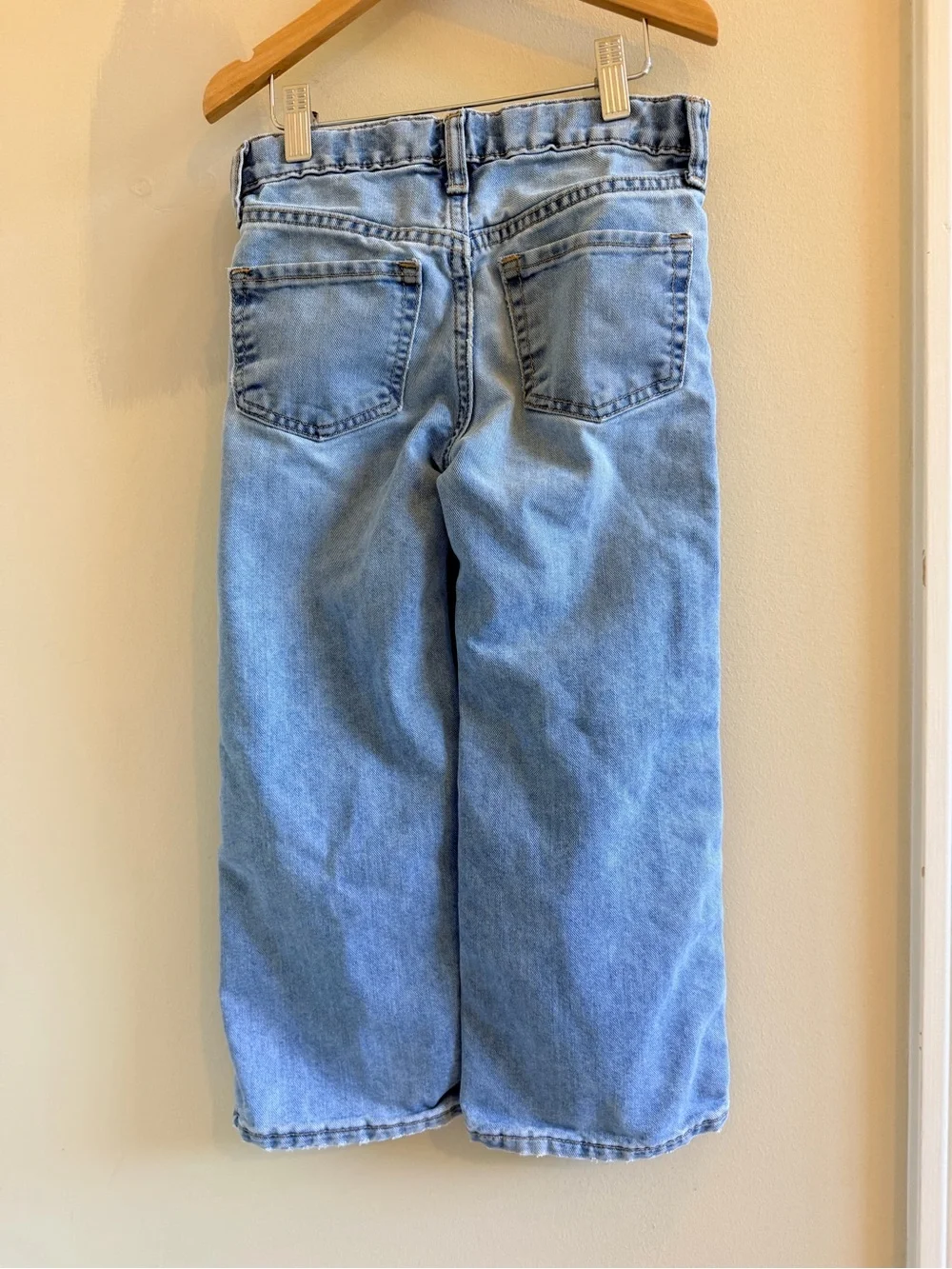 Girls 6/7 old navy Light Blue baggy Straight-Leg Jeans